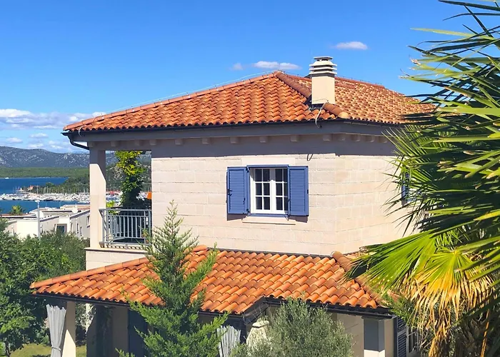 Сasa de vacaciones Mala By Interhome *